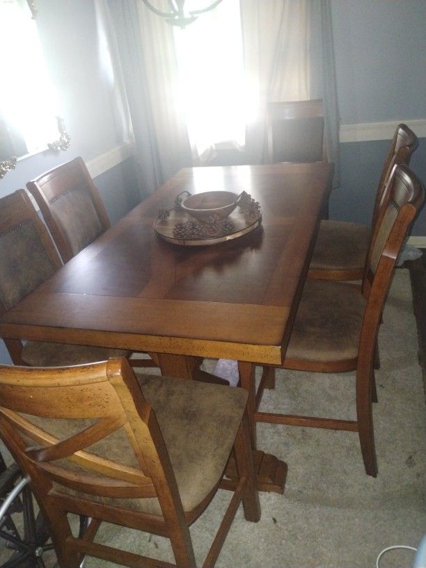 Forms Dining Room Set