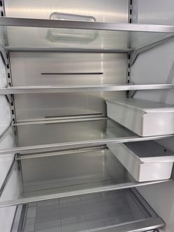 42” Luxury Built-In Refrigerator – Signature Kitchen Suite – $10,999 Retail – Sub-Zero Alternative