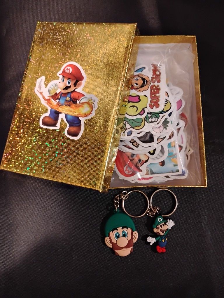 Super Mario Stickers lot of 100 + 2 Keychains