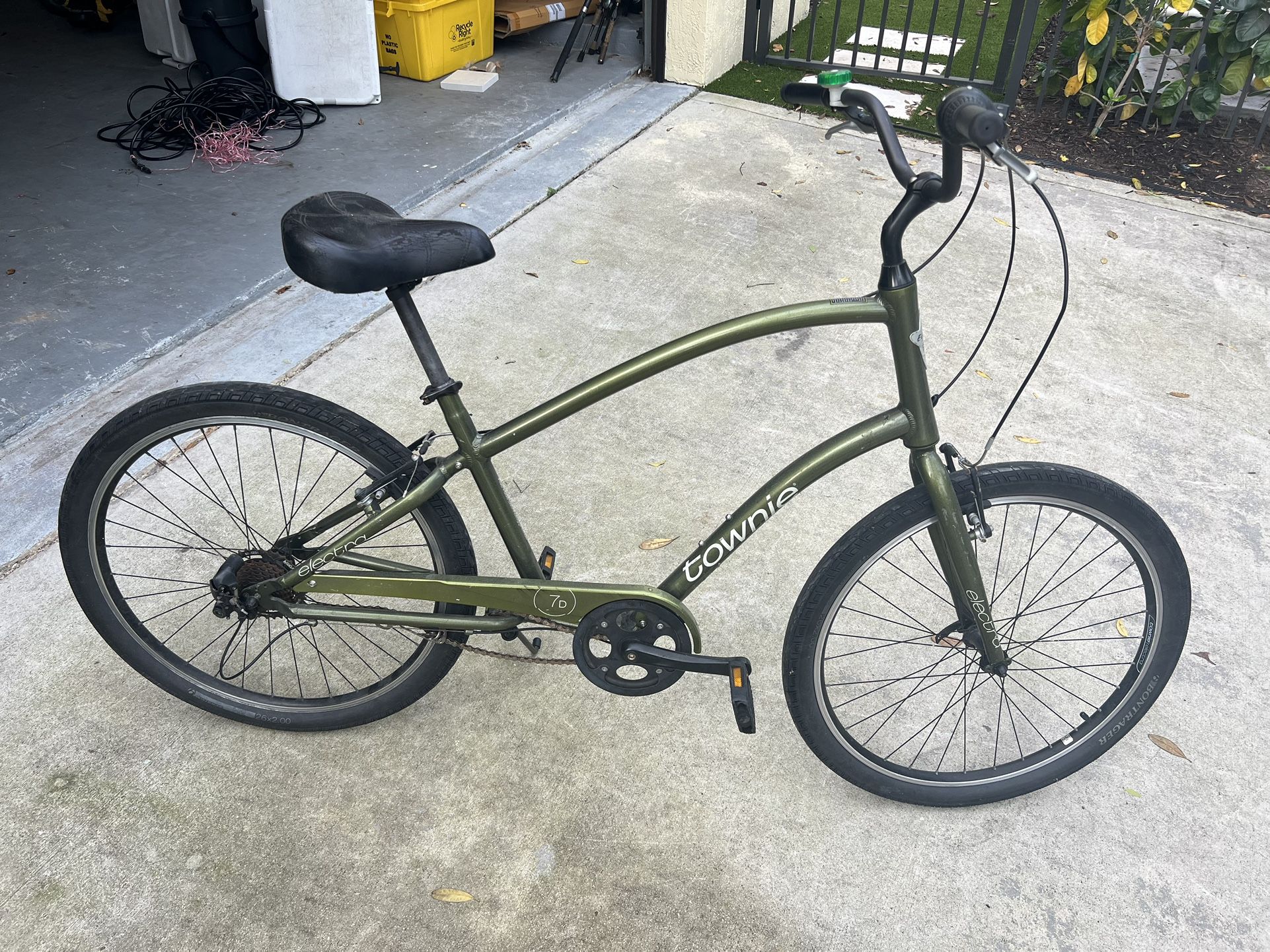 Townie Beach Cruiser - Men’s 7 Speed