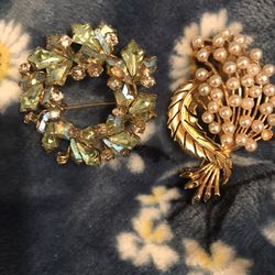 Vendome And Linser Vintage Brooches
