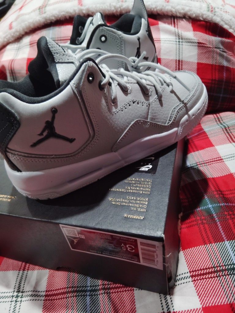 Jordan Courtside 23