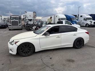 2015 Infiniti Q50