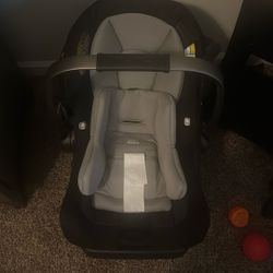 Nuna PIPA RX Infant Car Seat With Base