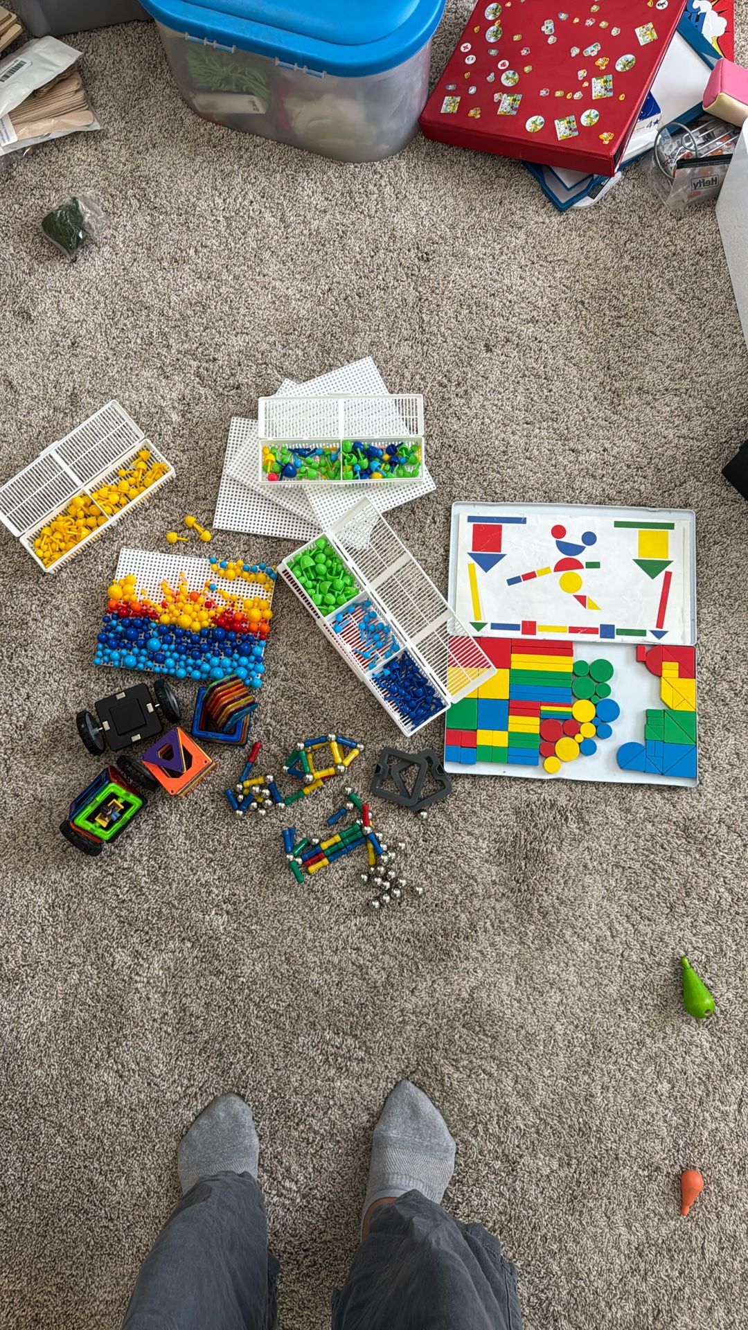 Magnet Toys And Pegboard
