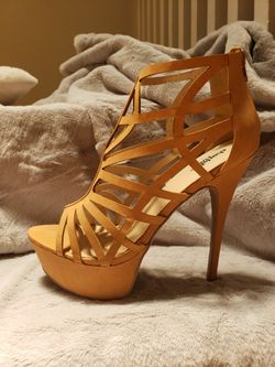 Charlotte Russe - CAMEL OPEN DESIGN HEELS,10