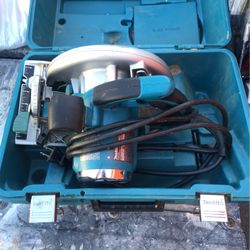 Makita Circular Saw 5007MG