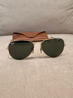 Ray-Ban Aviator Classic Sunglasses
