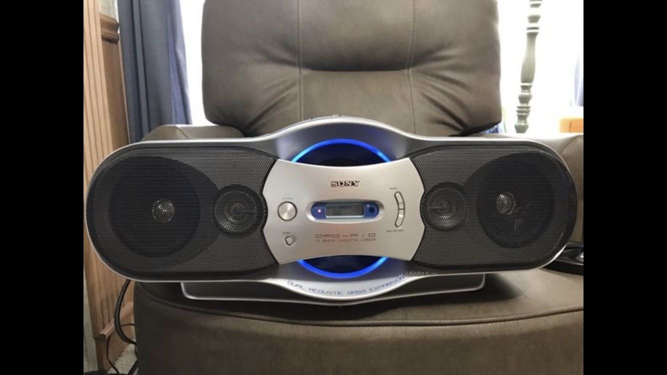 2005 Sony Ghetto Blaster Boombox CFD-F10