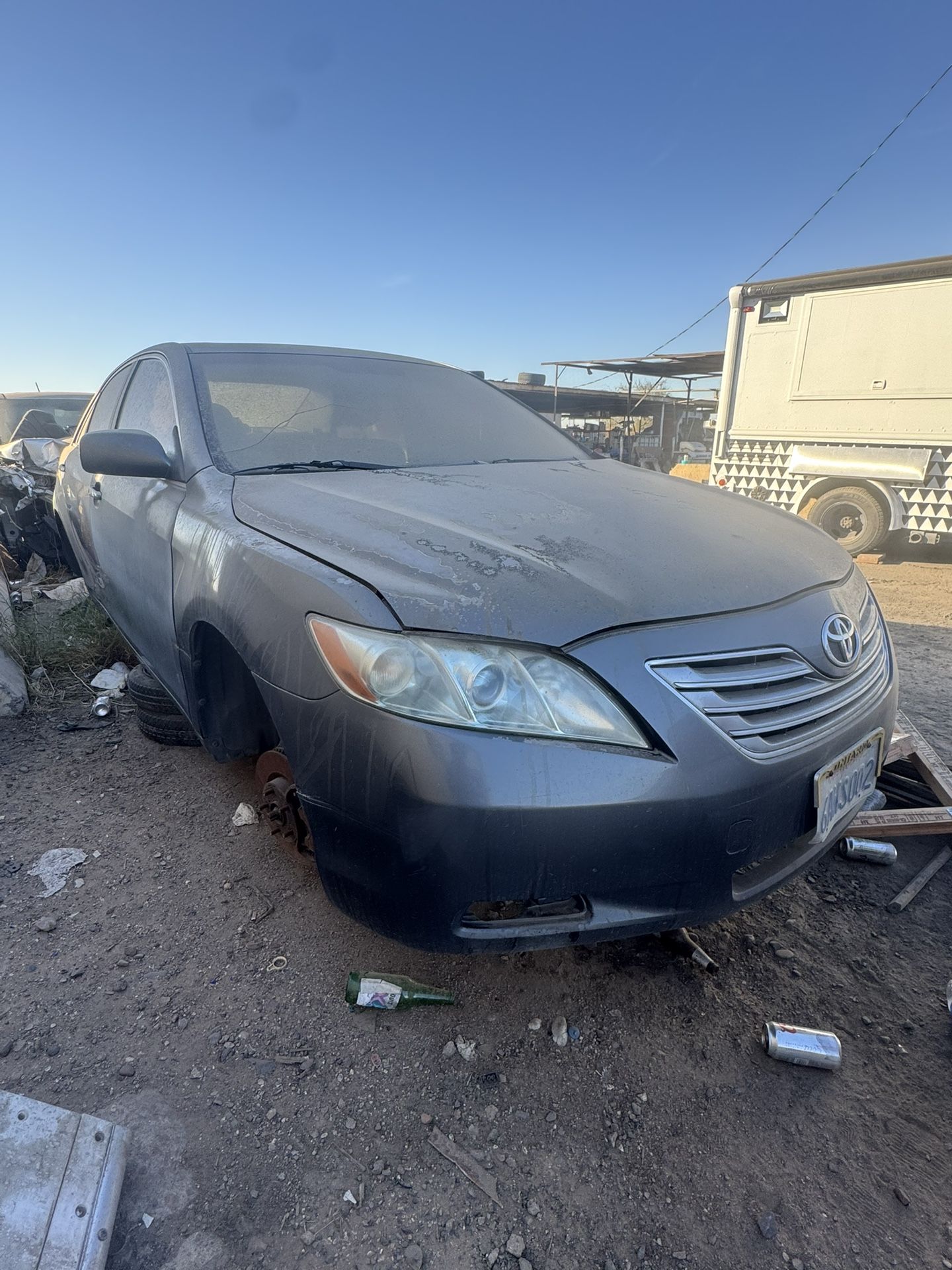 2008 Toyota Camry Hybrid 4dr for parts