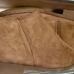 Womens New Suede Booties Size 6
