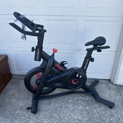 Echelon Exercise Bike - Like New 