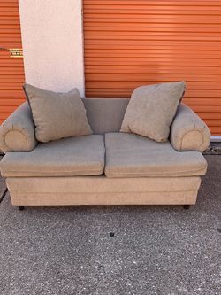 FREE DELIVERY - Lightly used Loveseat