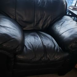 Black Leather Oversized Chair