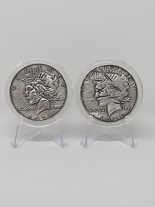 1.1 oz Silver Coin Two-Face Harvey Dent Batman The Dark Night 1922 Peace Dollar