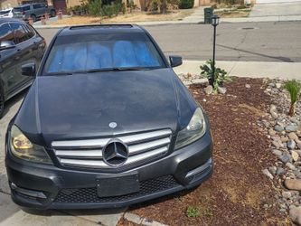 $3600 Beautiful Mercedes Benz  4D (2013) Victorville CA