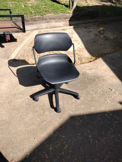 ACTON STACKER Swivel Chair 