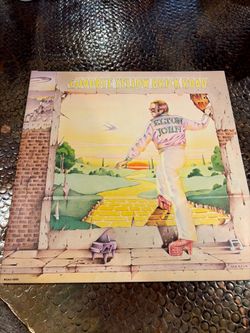 Elton John - Goodbye Yellow Brick Road (1973 2LP Vinyl, MCA2-10003 Original)