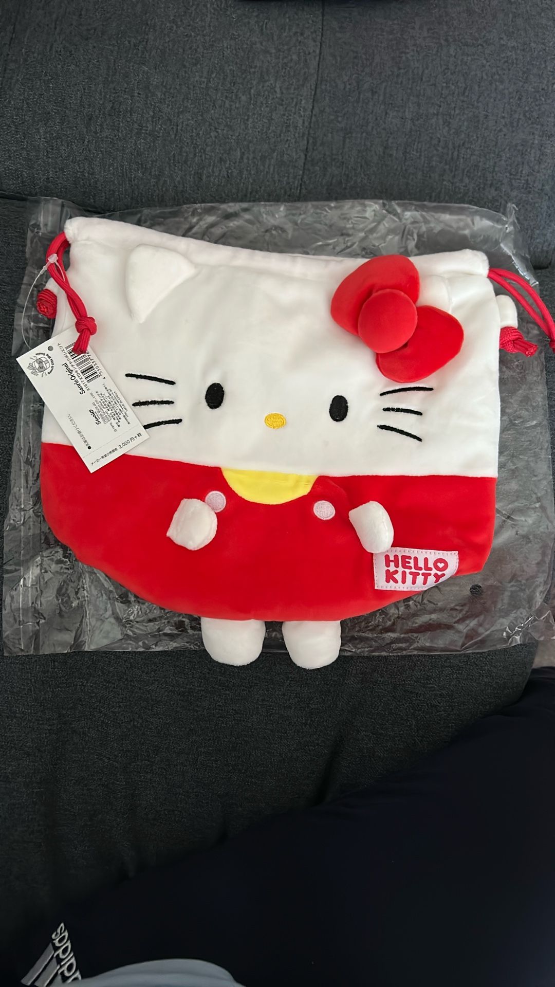 Sanrio Hello Kitty Plush Drawstring Pochette Bag