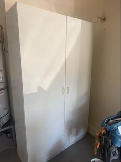 Free cabinet