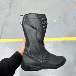 Dainese Boots Size 42 / 9 In Men. 