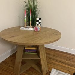 Extendable Round Dining Table