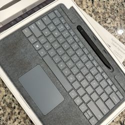 Microsoft Surface Pro Keyboard + Slim Pen 2