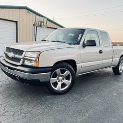 2004 Chevrolet Silverado One Owner! Only 24k Miles!