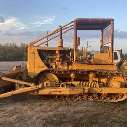 CATERPILLAR  D7 1950’s? 