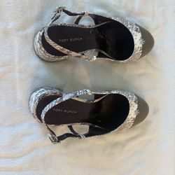 Tory Burch Women's Cap Toe Slingback Pumps new worn 3x. size 6