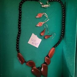 Necklace And 2 Earrings SET NEW