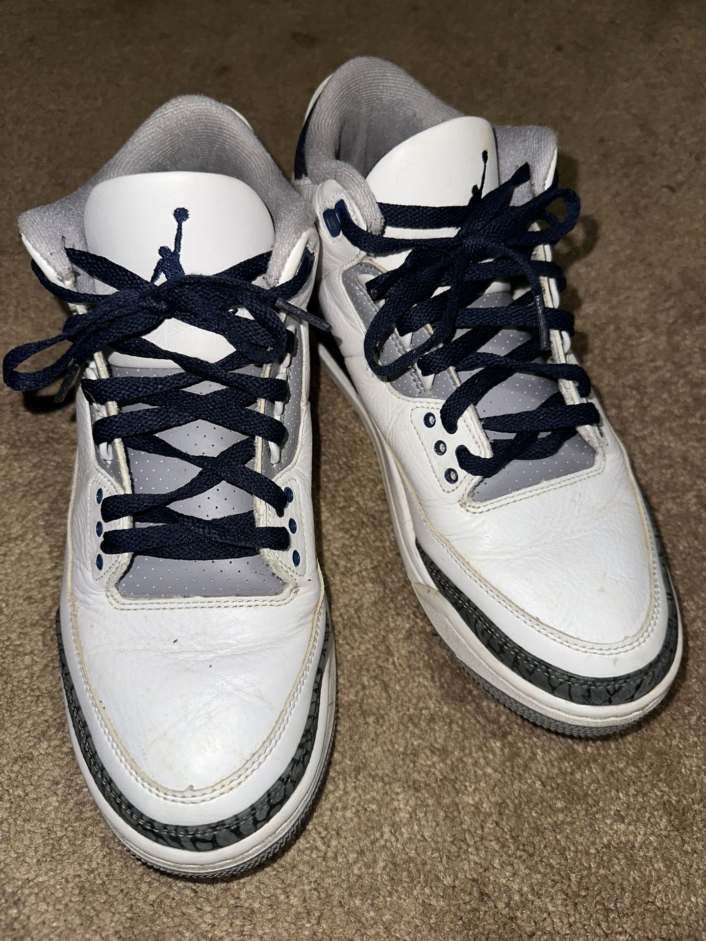 Jordan 3 Midnight Navy Size 10