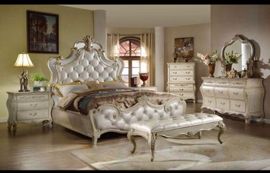 5 piece Antique white finish Queen Bedroom set