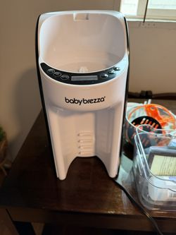 Baby Brezza formula Pro