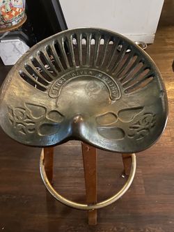 Bar stool