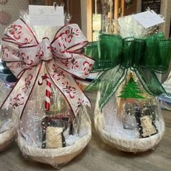 Unique Christmas Gift Baskets 