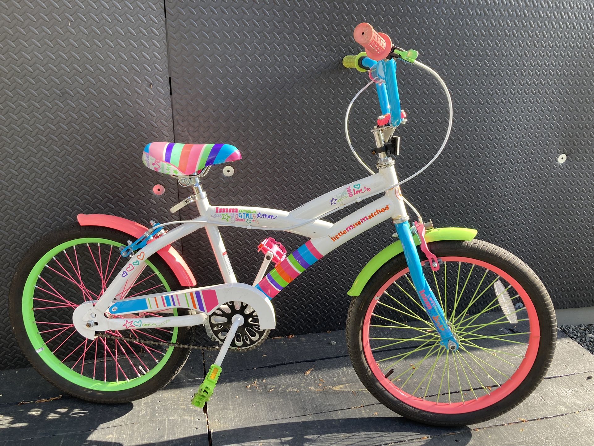 Little Missmatch, 20 inch girls bicycle 6-9 yo rainbow multicolor