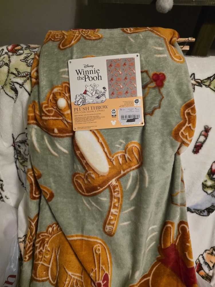 Winnie The Pooh Gingerbread Christmas Blanket 