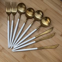 $7 white and gold silverware 9 piece set