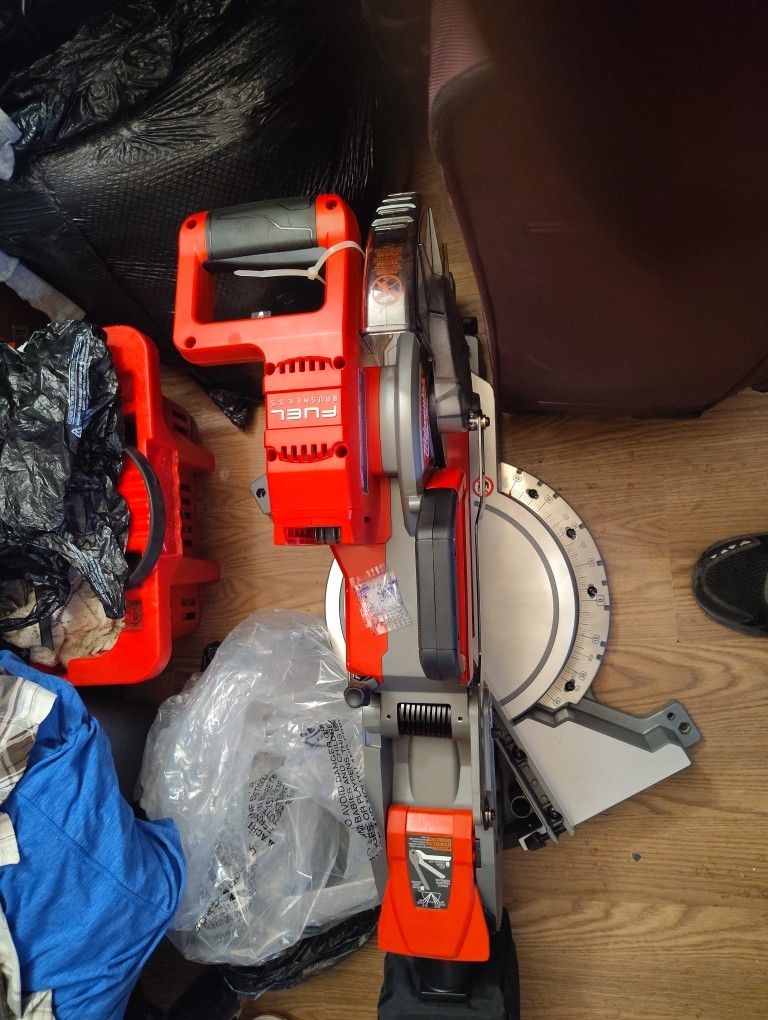 Milwaukee 10"Brushless Miter Saw Brand New