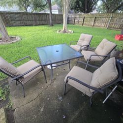 Table And Chair Set. Great Condition