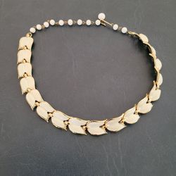 Necklace - Vintage 1950s Gold Tone and White Leaf Pattern Choker Length