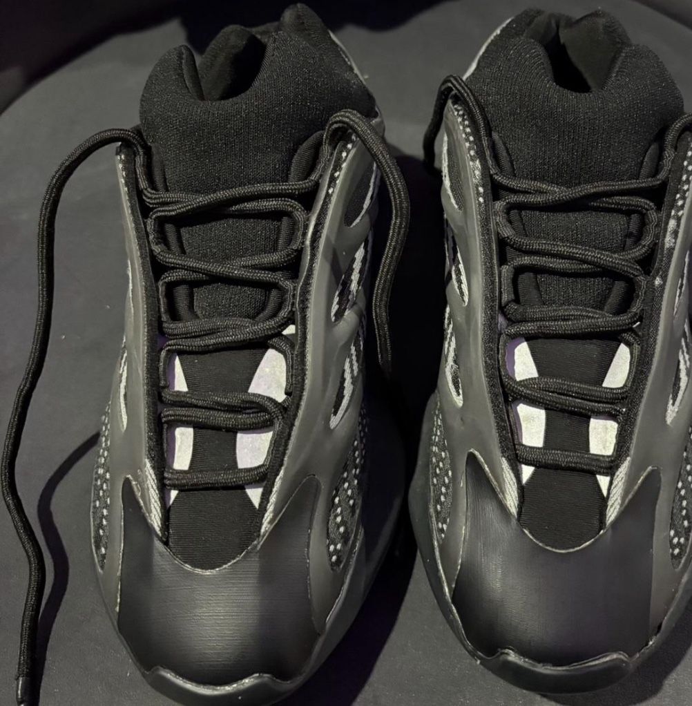 Yeezys, All Black, No Box,size 5Y