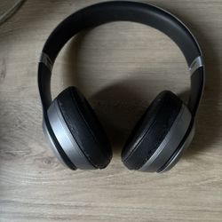 Beats solo 2