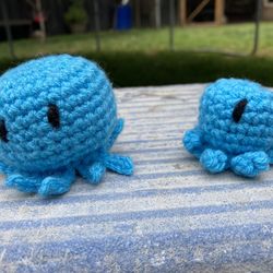 Baby Octopus And Mama Octopus 