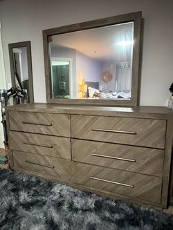 Ashley furniture dresser $250