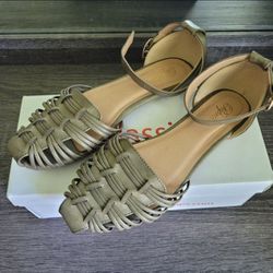 Size 5.5 Sandals 
