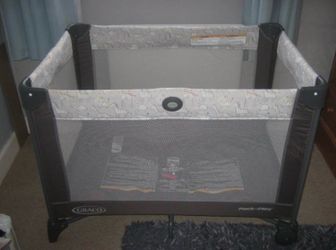 Graco Pack 'n Play Playard