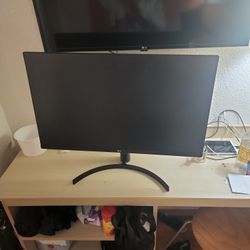 32" QHD IPS HDR10 Monitor with FreeSync™

