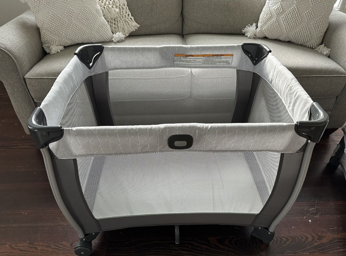Graco Baby Playpen 